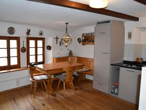 437192-Ferienwohnung-5-Visp-300x225-3