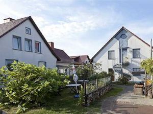 22681711-Ferienwohnung-4-Vitte-300x225-1