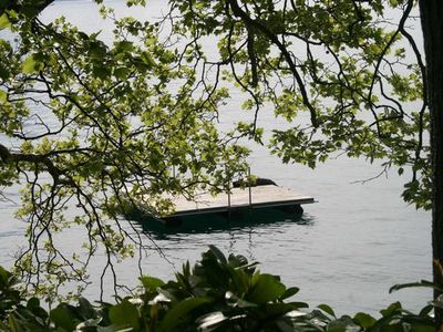 Die Badeinsel ist für Schwimmer leicht zu erreichen