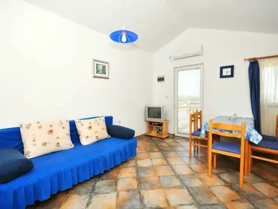 Ferienwohnung für 4 Personen (47 m²) in Vlašići 7/10