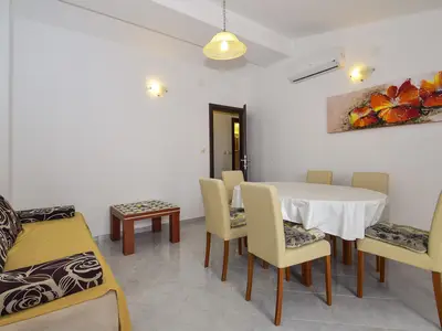 Ferienwohnung für 6 Personen (70 m²) in Vlašići 6/10