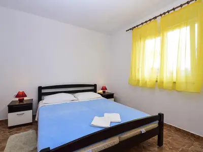 Ferienwohnung für 5 Personen (53 m²) in Vlašići 8/10