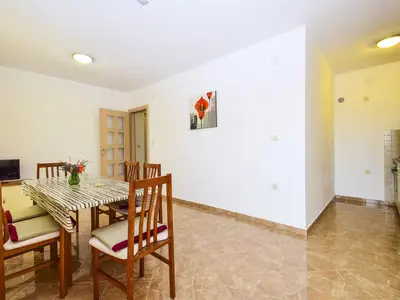 Ferienwohnung für 5 Personen (53 m²) in Vlašići 3/10