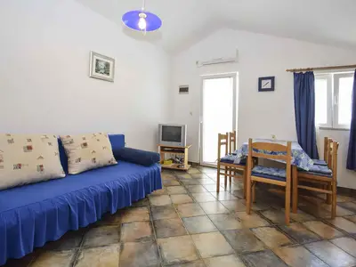Ferienwohnung für 4 Personen (47 m²) in Vlašići 7/10