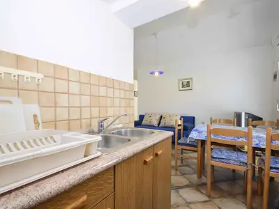 Ferienwohnung für 4 Personen (47 m²) in Vlašići 8/10