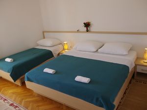 18324048-Ferienwohnung-10-Vlašići-300x225-3