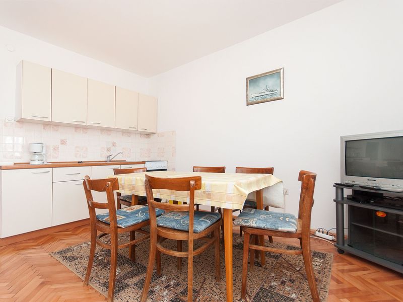 23940834-Ferienwohnung-6-Vlašići-800x600-0