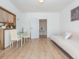 24002614-Ferienwohnung-4-Vlašići-300x225-3