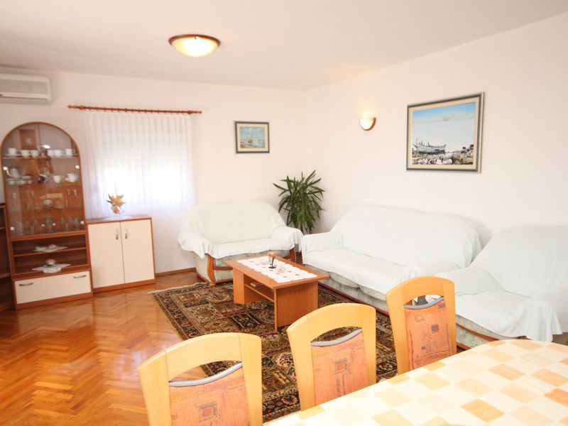 18323895-Ferienwohnung-8-Vlašići-800x600-2