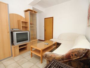 18321603-Ferienwohnung-6-Vlašići-300x225-1