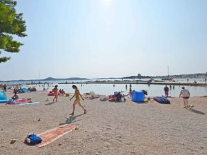 23957996-Ferienwohnung-5-Vodice-300x225-5