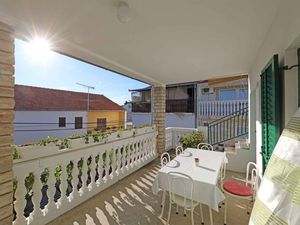 23958186-Ferienwohnung-7-Vodice-300x225-1