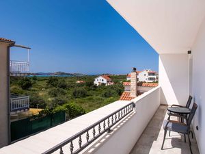 23958203-Ferienwohnung-4-Vodice-300x225-0