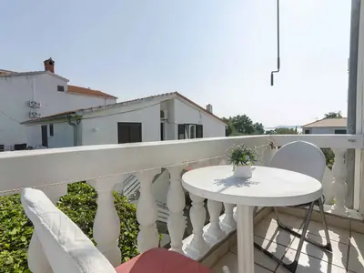 Ferienwohnung für 3 Personen (32 m²) in Vodice 2/10