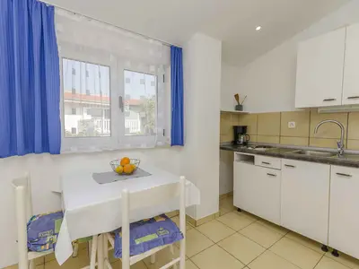 Ferienwohnung für 3 Personen (32 m²) in Vodice 8/10
