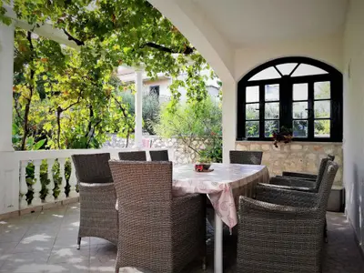 Ferienwohnung für 8 Personen (140 m²) in Vodice 1/10