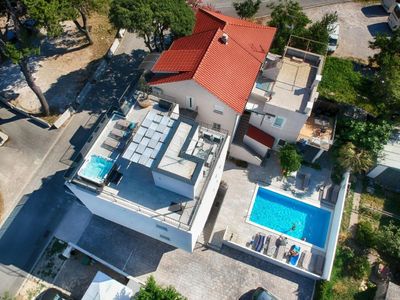 Villa am Meer mit Pool, Gym, Private Parkplatz, Top Lage im Vodice