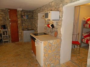 23041199-Ferienwohnung-7-Vodice-300x225-3