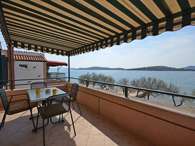 balcony-terrace