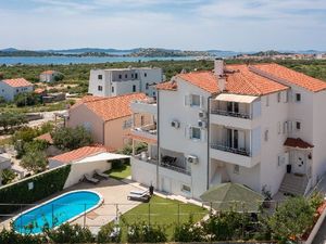 19284698-Ferienwohnung-0-Vodice-300x225-0