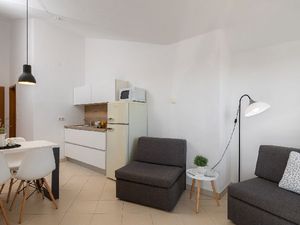 Ferienwohnung mit Schlafzimmer (32 m&sup2;) in Vodice