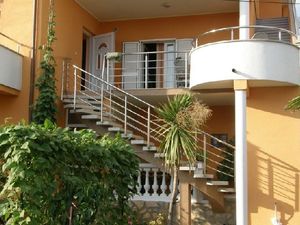 19285512-Ferienwohnung-0-Vodice-300x225-3