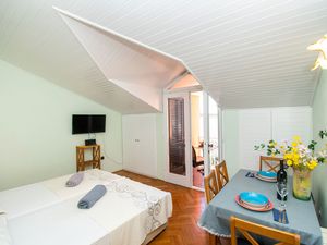 23945832-Ferienwohnung-4-Vodice-300x225-4