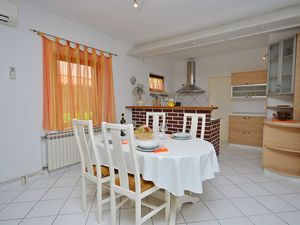 23940021-Ferienwohnung-4-Vodice-300x225-4