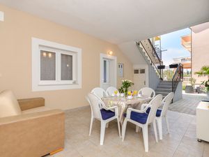 Ferienwohnung für 5 Personen (80 m&sup2;) in Vodice