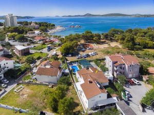 23940256-Ferienwohnung-3-Vodice-300x225-1