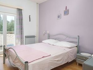 23940915-Ferienwohnung-7-Vodice-300x225-4