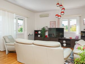 23940915-Ferienwohnung-7-Vodice-300x225-5