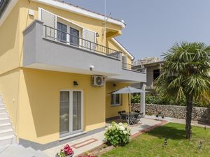 23942126-Ferienwohnung-6-Vodice-300x225-0