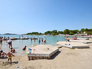 23942172-Ferienwohnung-4-Vodice-300x225-0