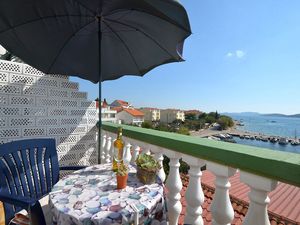 23942366-Ferienwohnung-2-Vodice-300x225-1