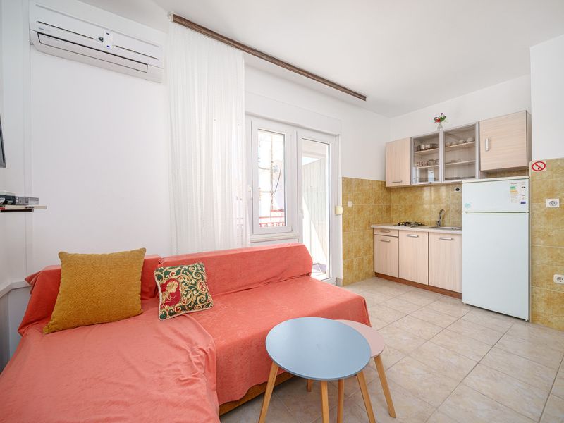 23942510-Ferienwohnung-3-Vodice-800x600-0