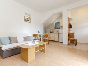 23943973-Ferienwohnung-3-Vodice-300x225-2