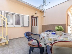 Ferienwohnung für 3 Personen (37 m²) in Vodice