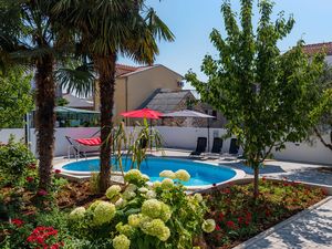 23945339-Ferienwohnung-3-Vodice-300x225-5