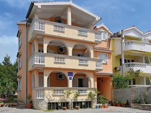 23730233-Ferienwohnung-2-Vodice-300x225-0