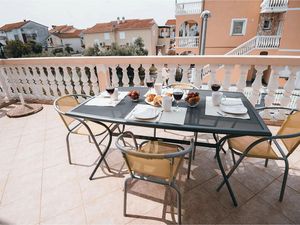 23724391-Ferienwohnung-10-Vodice-300x225-3