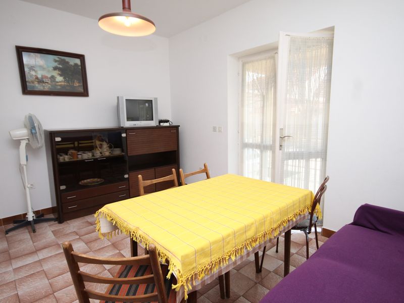 18322521-Ferienwohnung-6-Vodice-800x600-2