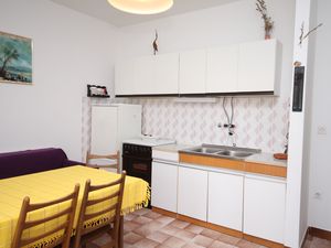 18322521-Ferienwohnung-6-Vodice-300x225-3