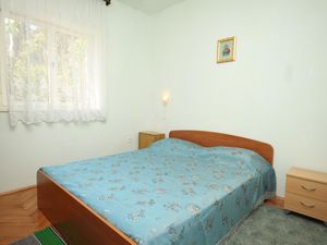 18322521-Ferienwohnung-6-Vodice-300x225-4