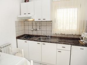 18321905-Ferienwohnung-3-Vodice-300x225-3