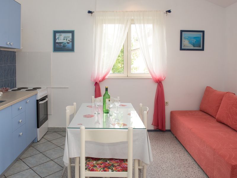 18510379-Ferienwohnung-2-Vodice-800x600-1