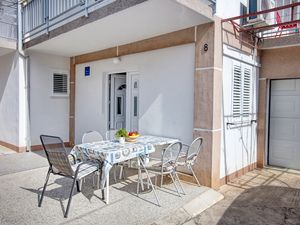 Ferienwohnung für 5 Personen (47 m&sup2;) in Vodice