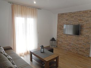 21666625-Ferienwohnung-4-Vodice-300x225-3