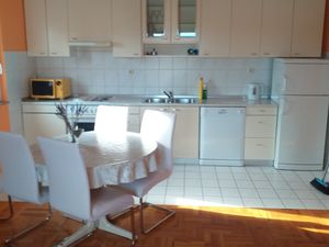 21757521-Ferienwohnung-6-Vodice-300x225-2