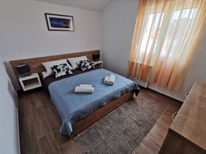 21948825-Ferienwohnung-5-Vodice-300x225-5